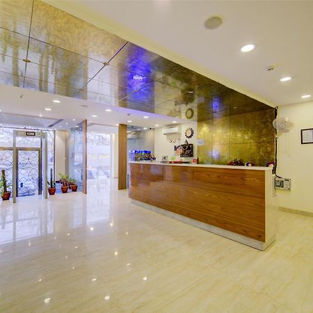 Hotel Grand Suites By D'Capitol Near Delhi Airport New Delhi Buitenkant foto