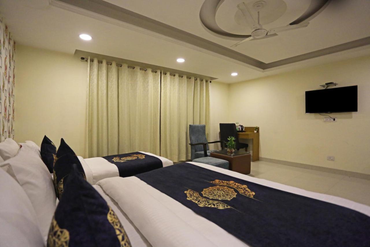 Hotel Grand Suites By D'Capitol Near Delhi Airport New Delhi Buitenkant foto