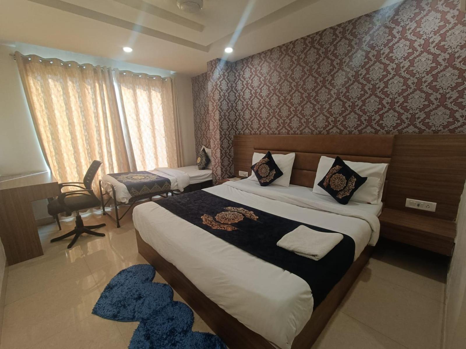 Hotel Grand Suites By D'Capitol Near Delhi Airport New Delhi Buitenkant foto
