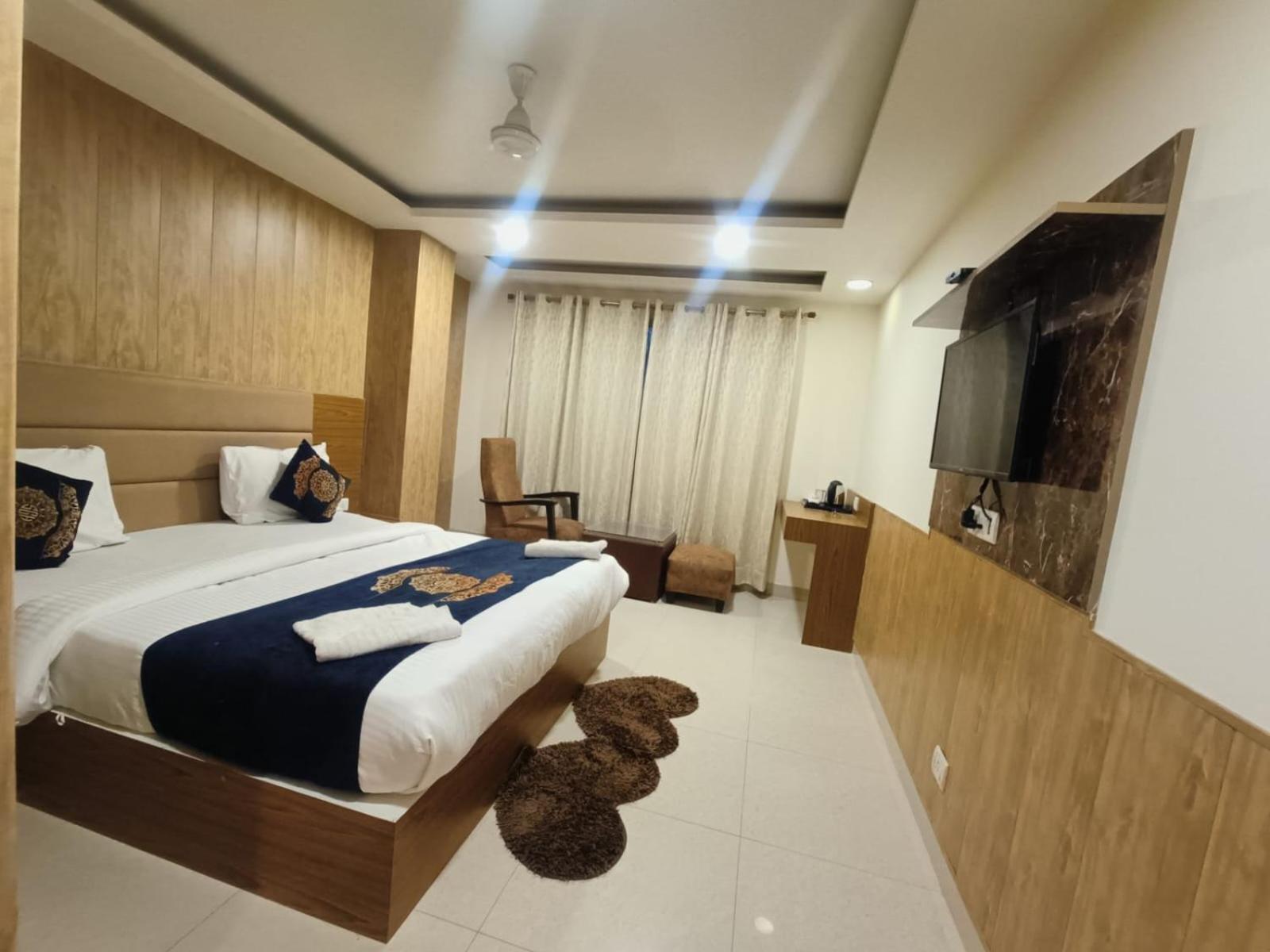 Hotel Grand Suites By D'Capitol Near Delhi Airport New Delhi Buitenkant foto