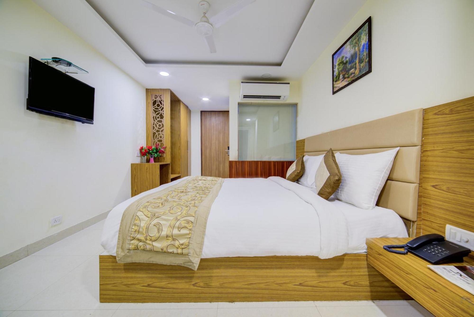 Hotel Grand Suites By D'Capitol Near Delhi Airport New Delhi Buitenkant foto