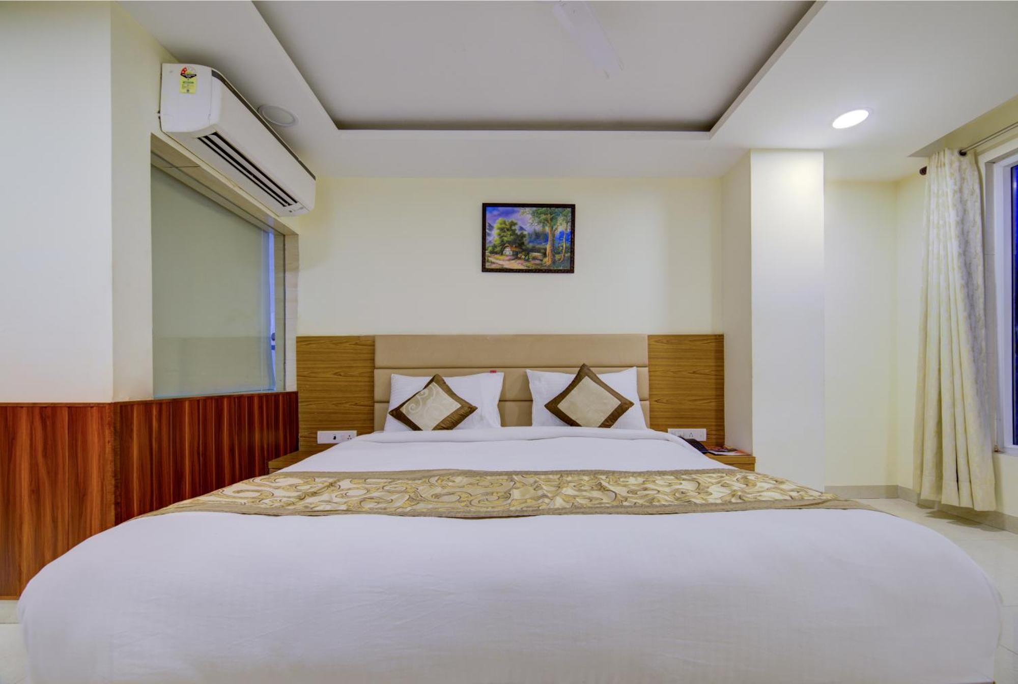 Hotel Grand Suites By D'Capitol Near Delhi Airport New Delhi Buitenkant foto