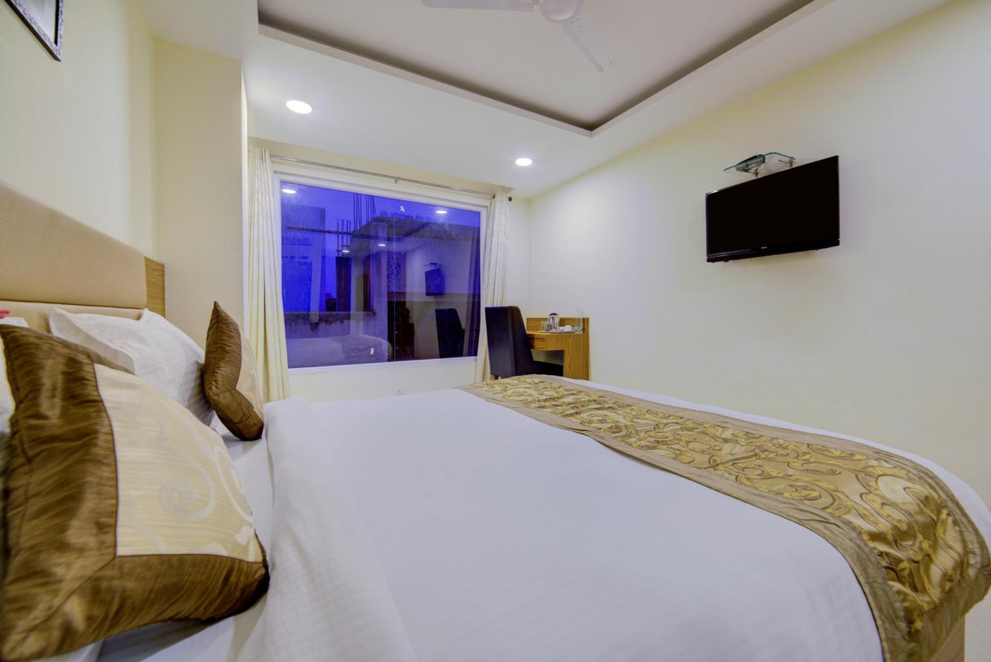 Hotel Grand Suites By D'Capitol Near Delhi Airport New Delhi Buitenkant foto