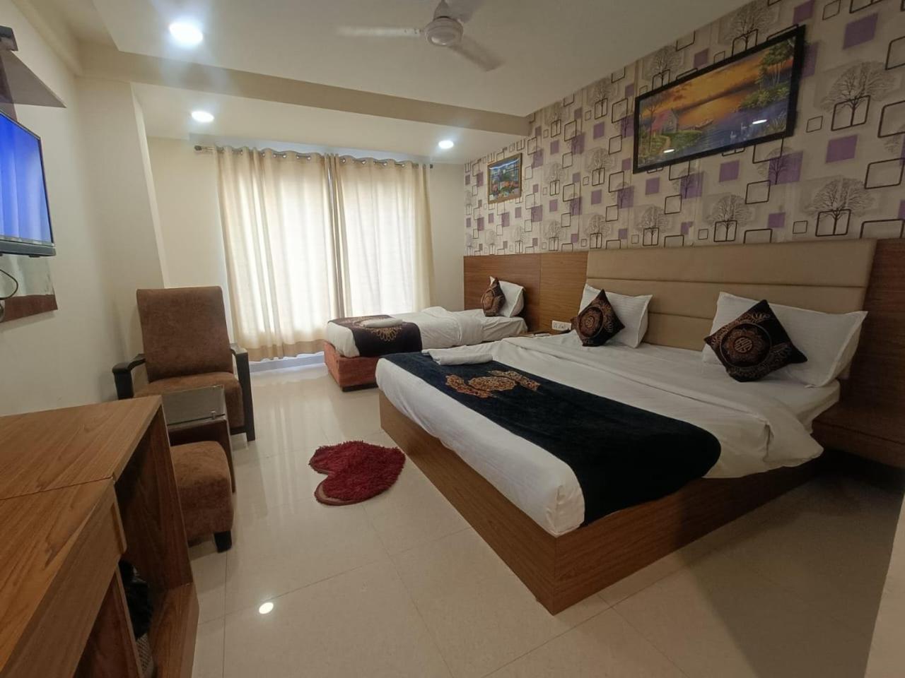 Hotel Grand Suites By D'Capitol Near Delhi Airport New Delhi Buitenkant foto