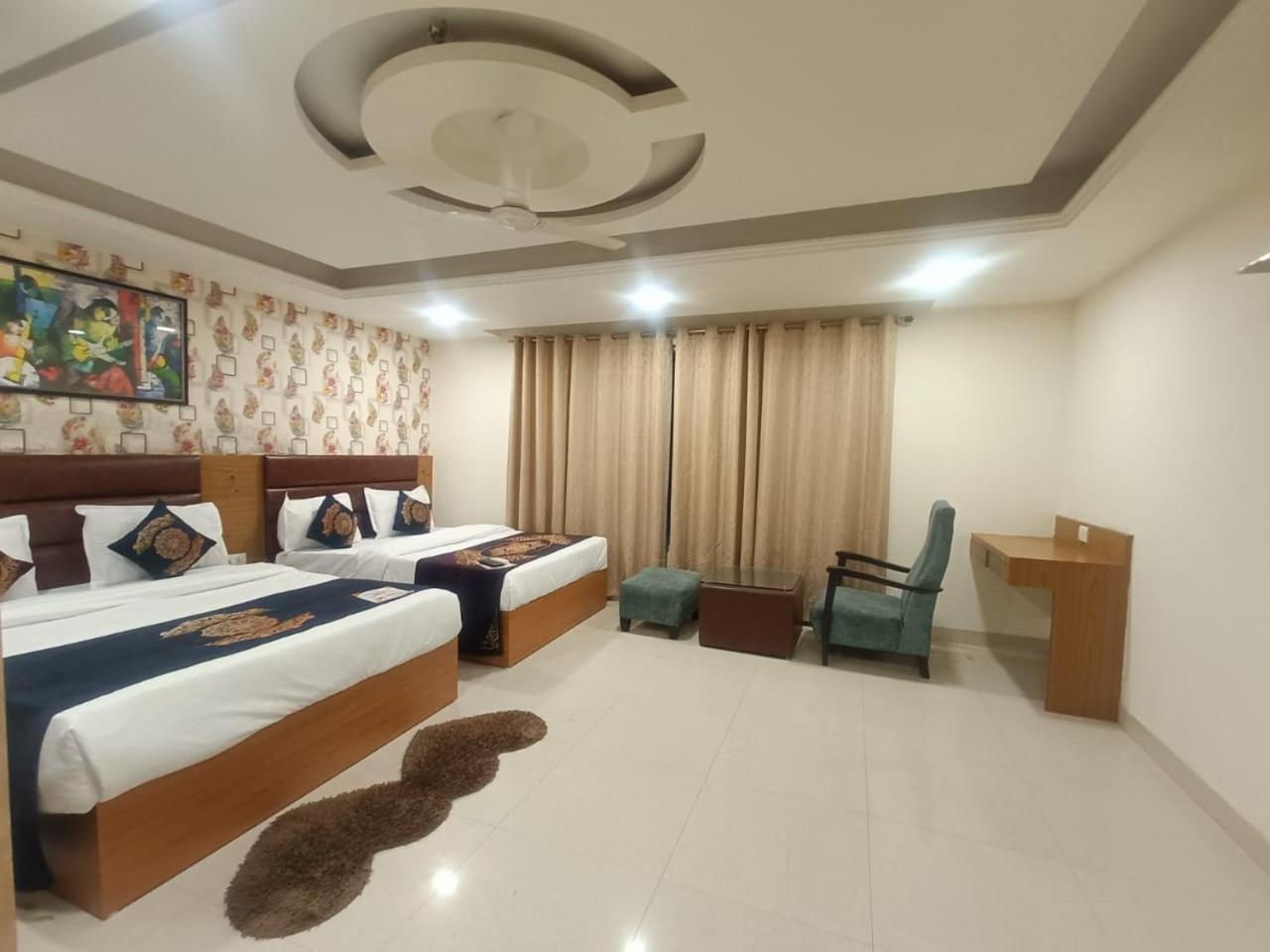 Hotel Grand Suites By D'Capitol Near Delhi Airport New Delhi Buitenkant foto